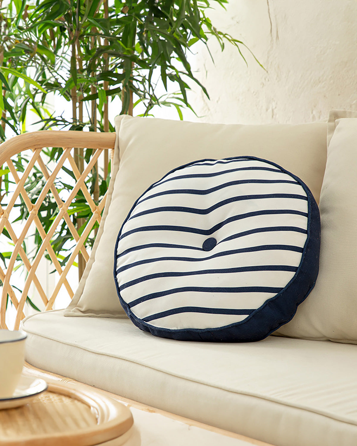 Cushions & Throws