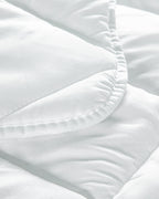 Siesta Microfiber Quilt White - 195x215 cm (view 2)