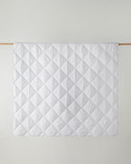 Siesta Microfiber Quilt White (view 3)