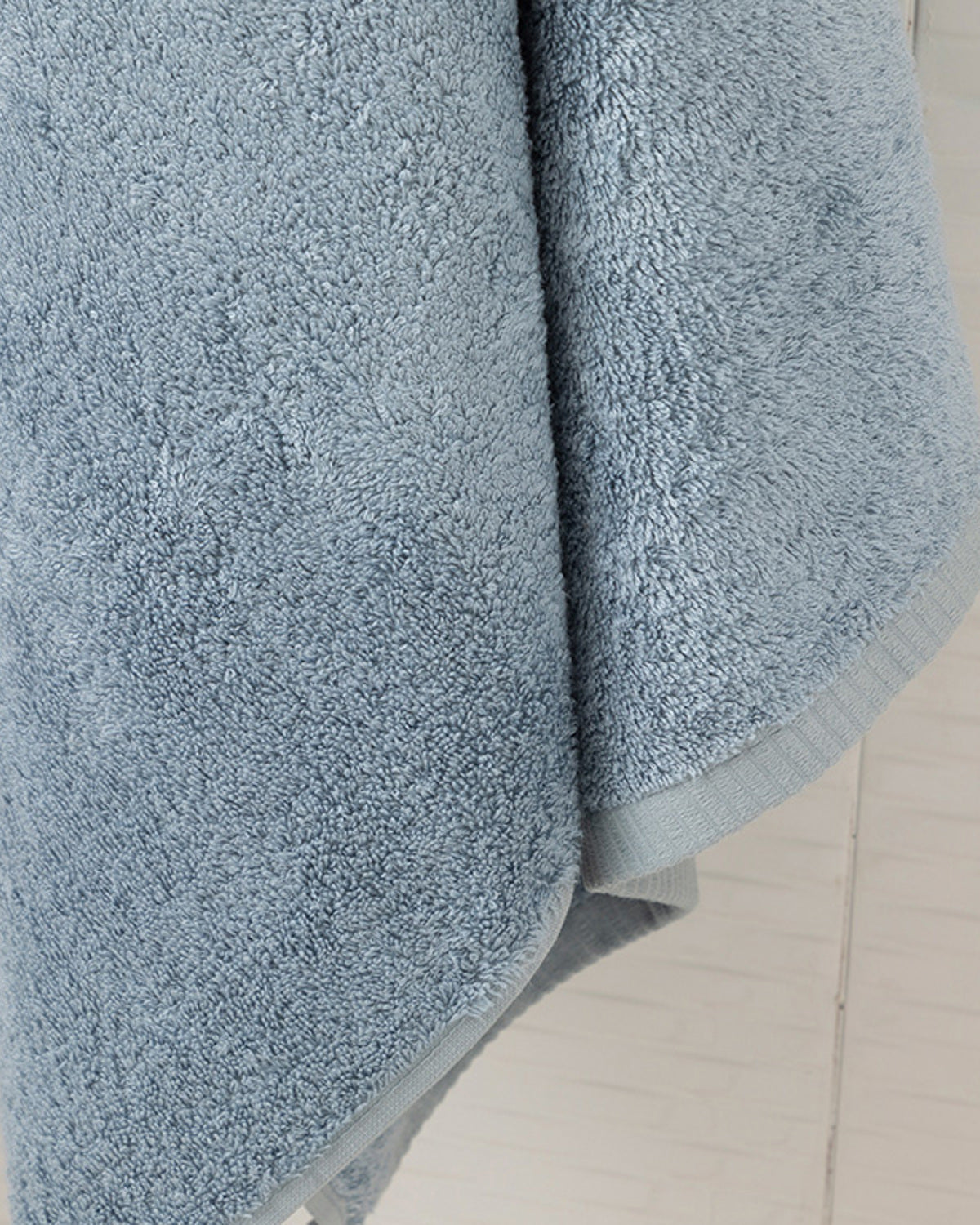 Leafy Bamboo Bath Towel 70x140 cm Indigo