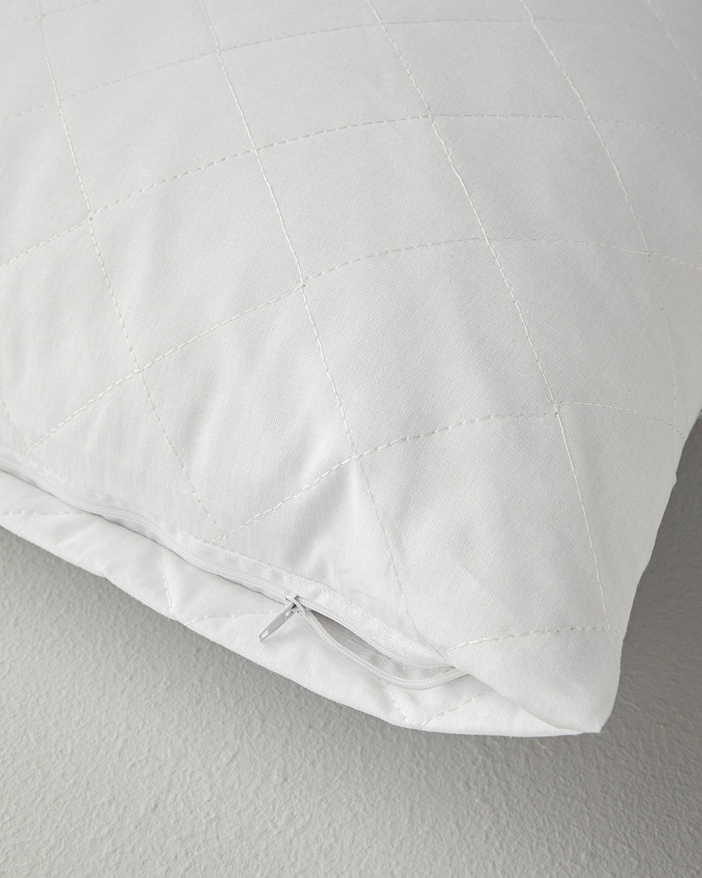 English Home Cotton Quilted Pillow Case 50x70 cm White (view 3)