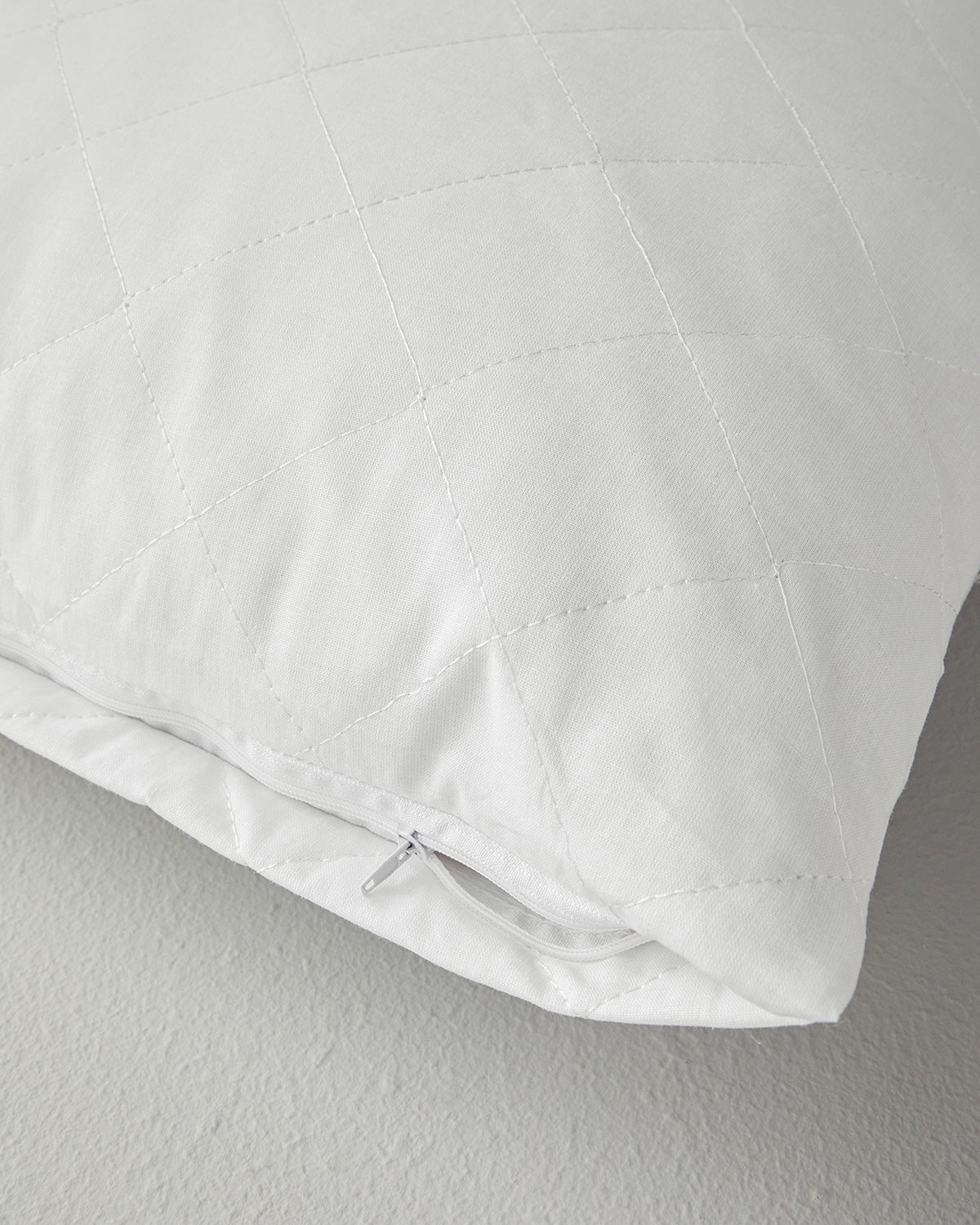 English Home Cotton Quilted Pillow Case 50x70 cm White (view 3)