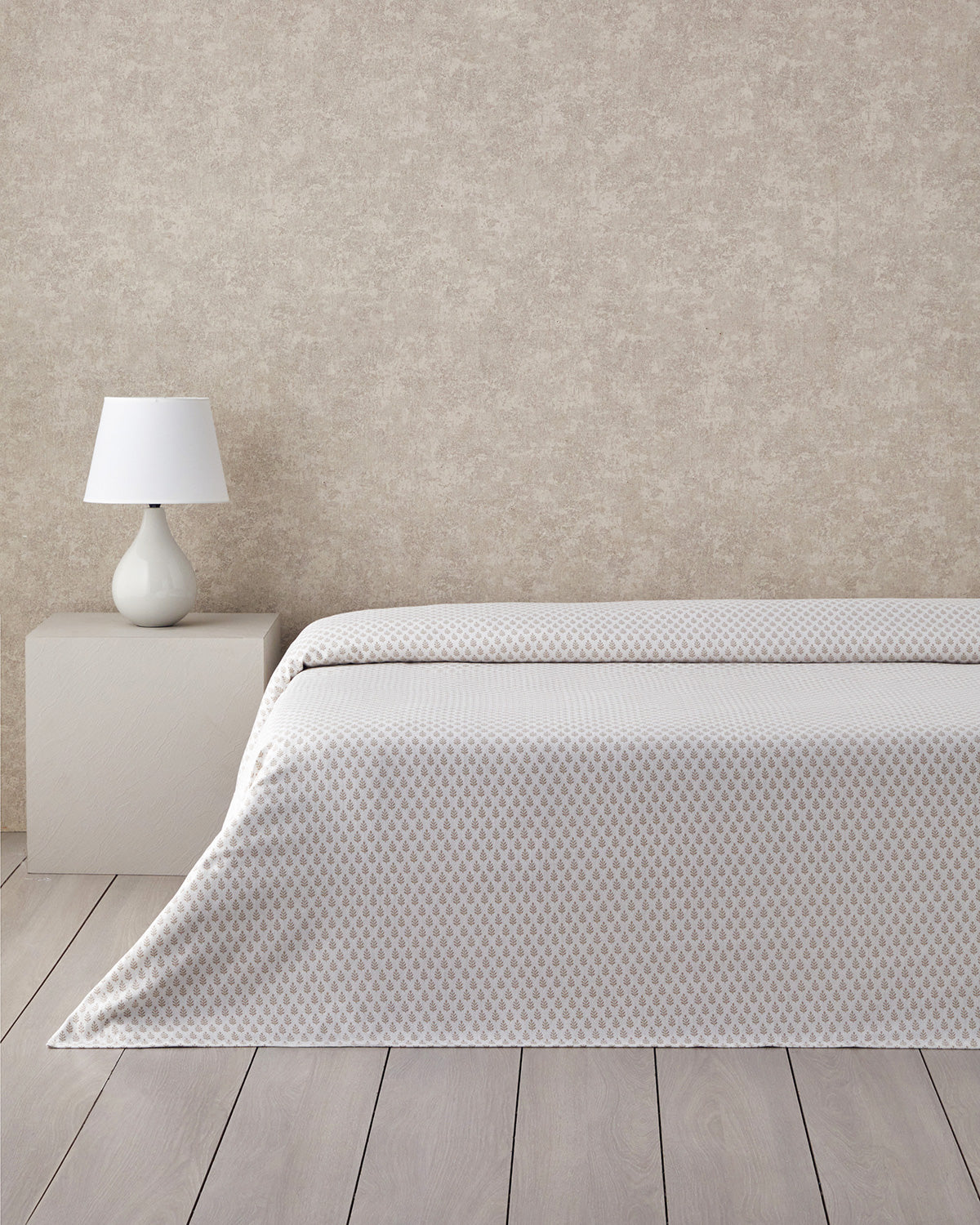 Pure Leaves Double Size Summer Blanket 200x220 cm Beige
