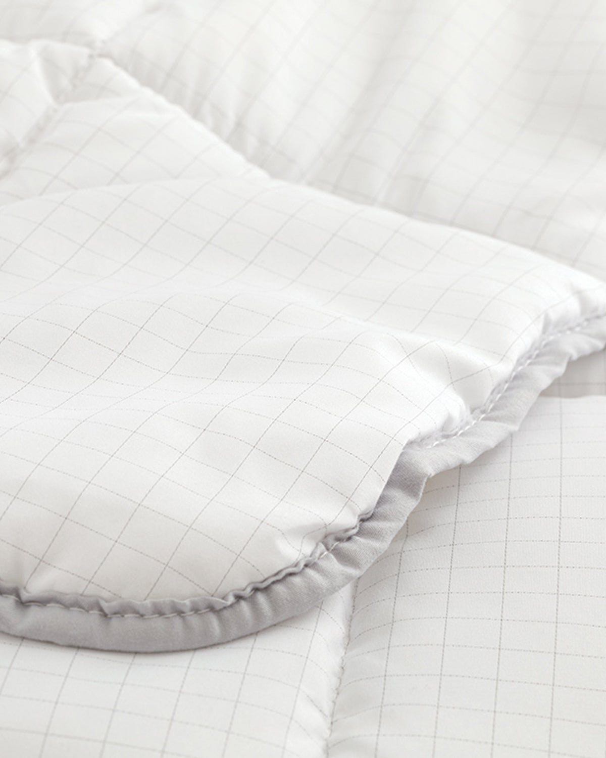Free Anti-stress Quilt White - Double 195x215 cm (view 2)