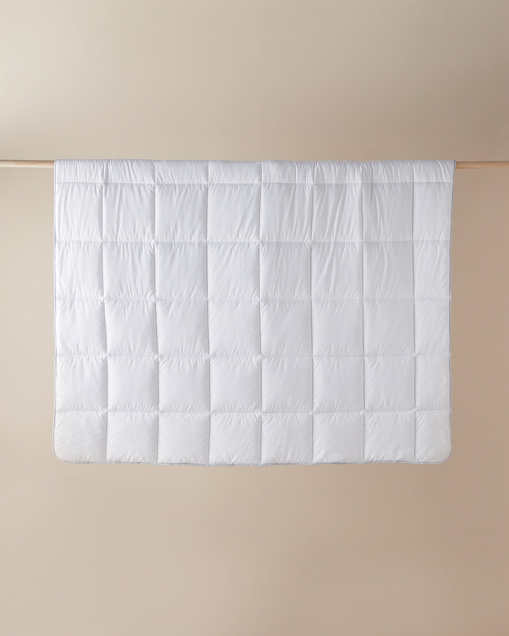 Free Anti-stress Quilt White (view 4)