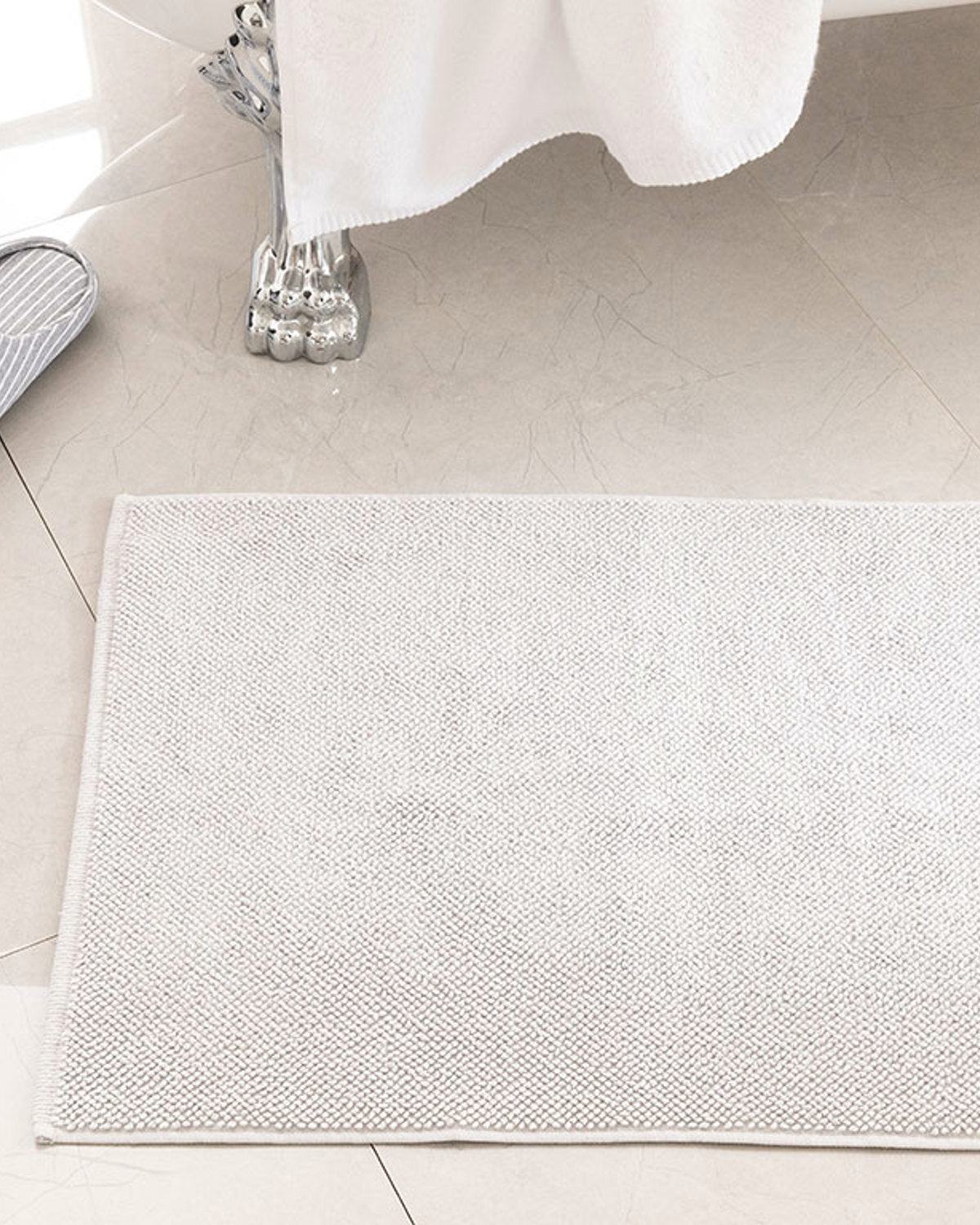 Vanity Brass Foot Towel 50x70 cm - White (view 4)