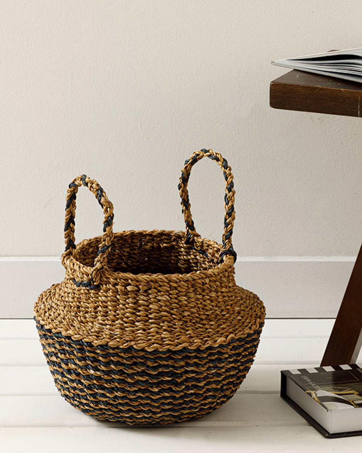 Natural Wicker Basket 23x33x25cm Brown Black (view 2)