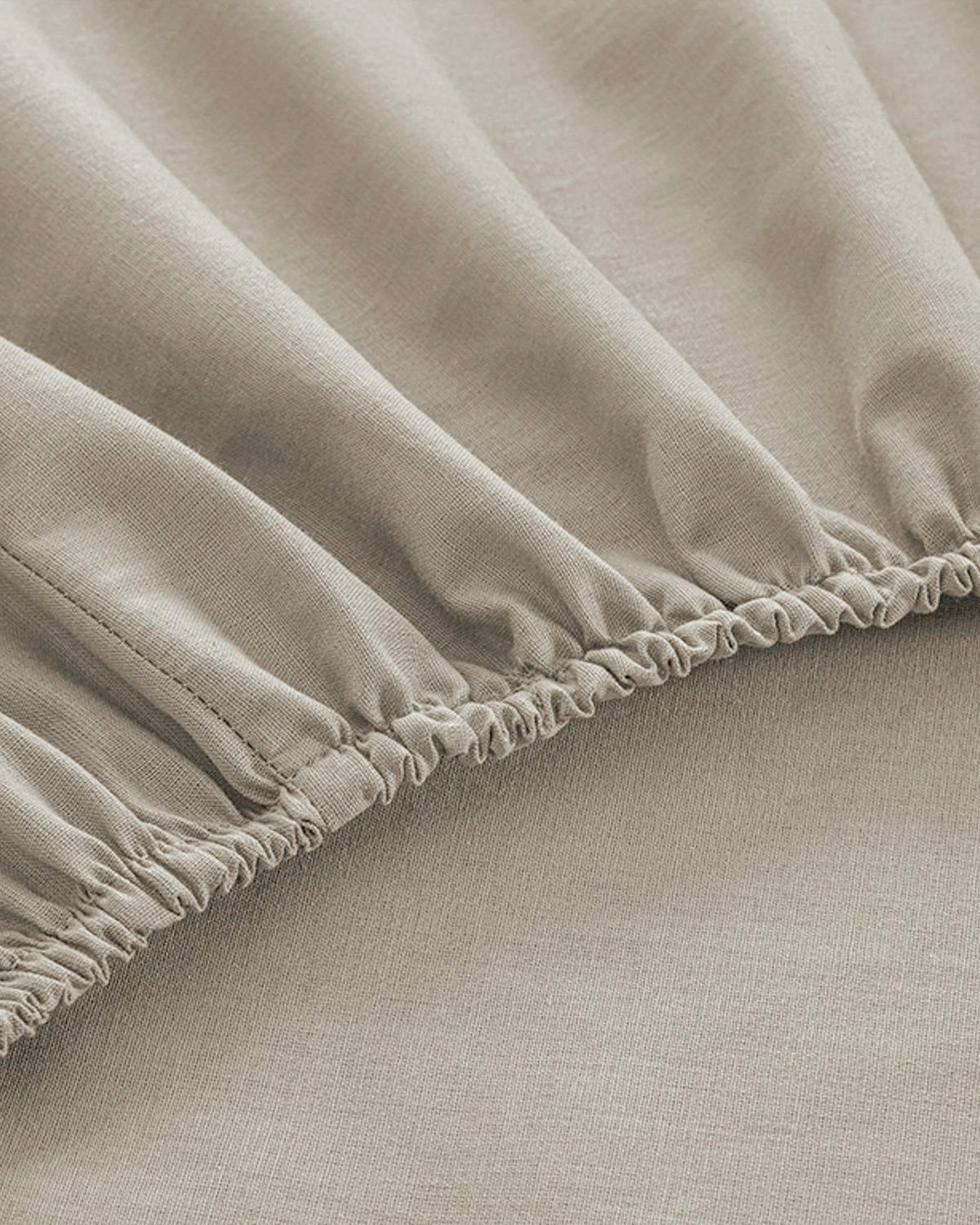 Plain Cotton Fitted Sheet Coffee Foam (view 8)