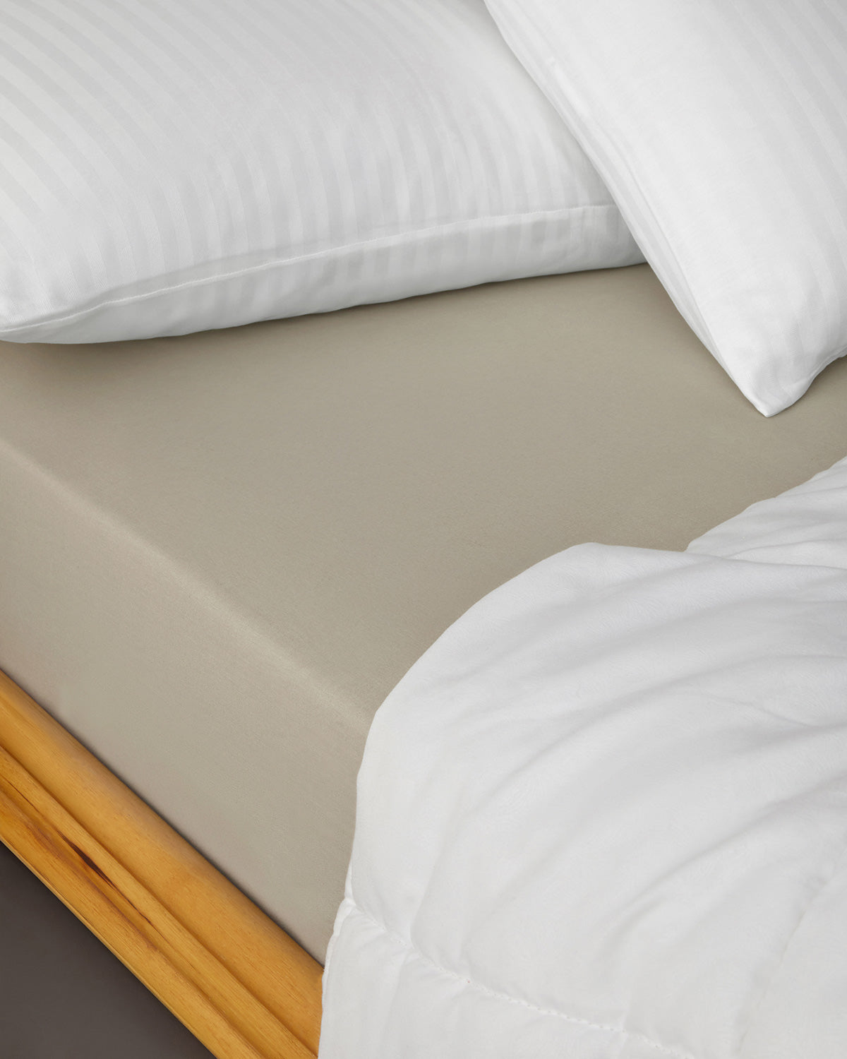 Plain Cotton Fitted Sheet Coffee Foam (view 12)