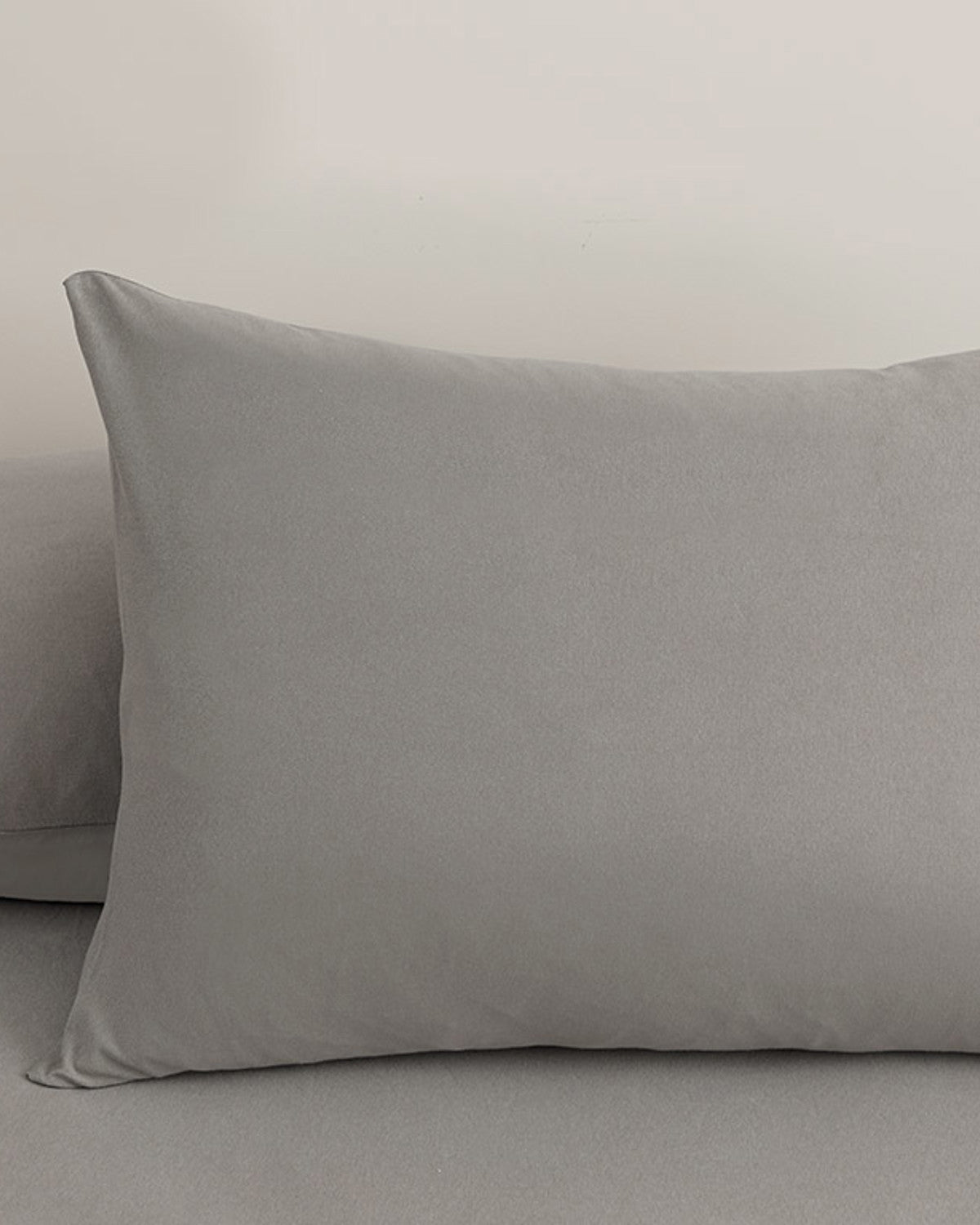 Plain Cotton 2 pcs Pillow Case 50x70 cm Pebble (view 2)