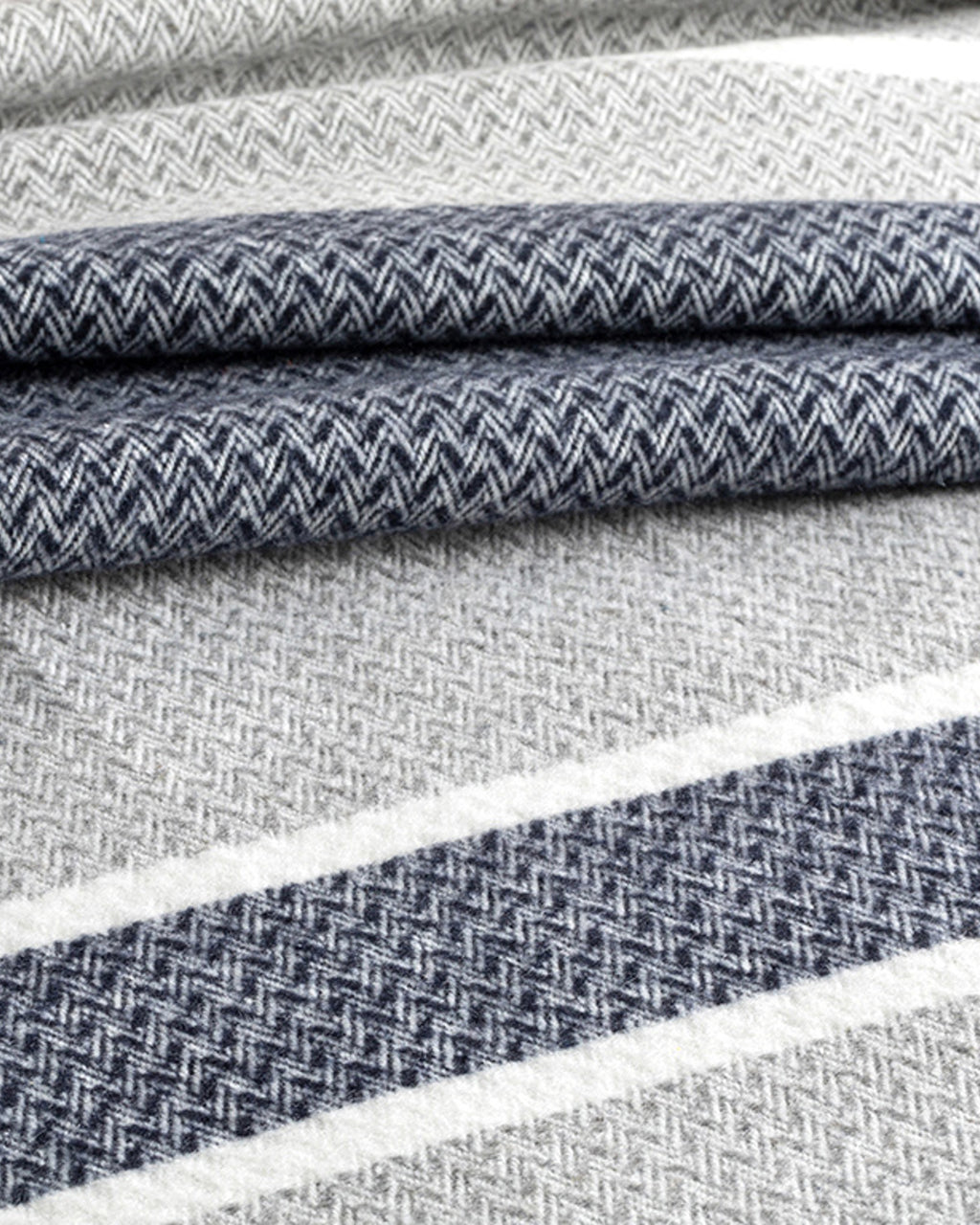 Barleycorn Scotch Single Size Blanket 150x200 cm Navy Blue (view 6)