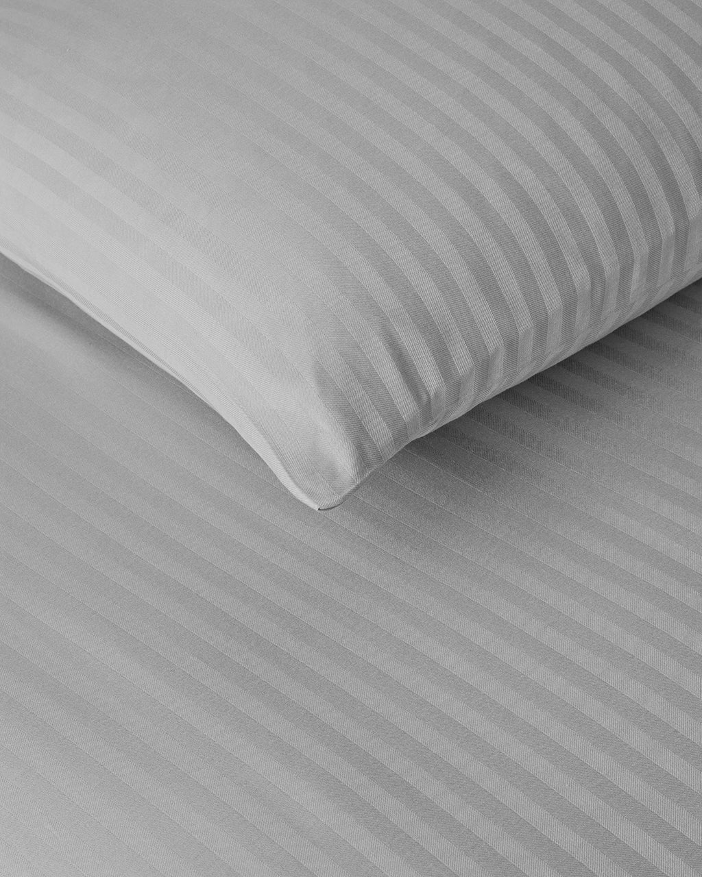 Crystal Silky Twill King Size Duvet Cover Set 240x220 cm Gray (view 4)