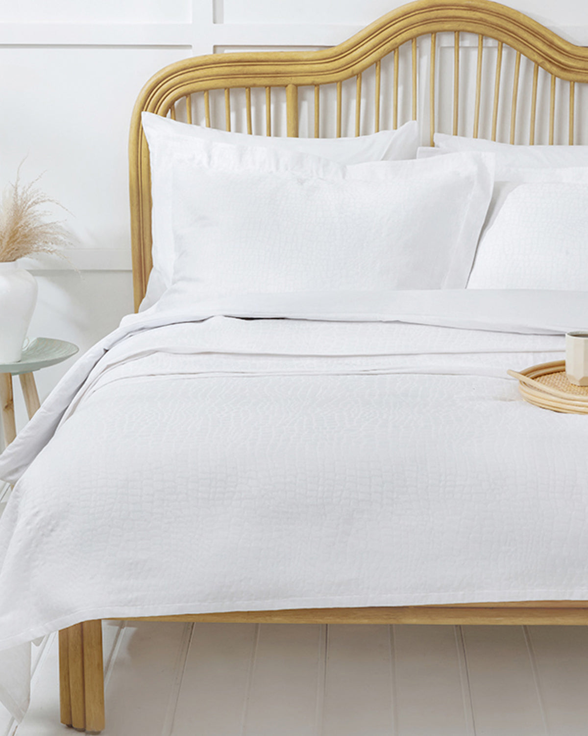 Nature Jacquard Weaving Double Size Summer Blanket Set 200x230 cm White