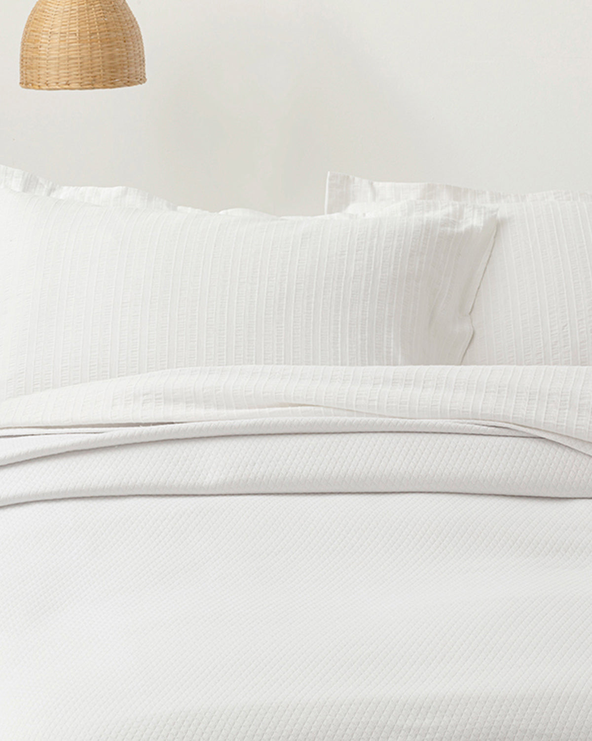 Diamond Jacquard Weaving Summer Blanket White - King 240x230 cm (view 2)