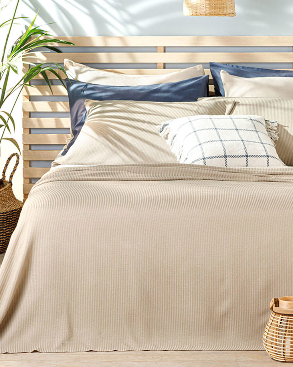 Cool Stripe Soft Touch Single Size Summer Blanket Set 150x220 cm - Beige
