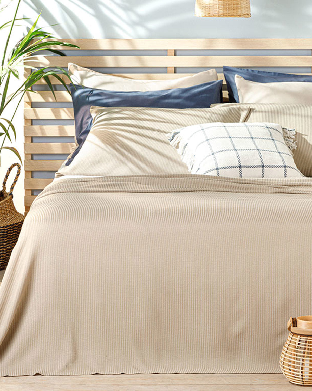 Cool Stripe Soft Touch Single Size Summer Blanket Set 150x220 cm - Beige