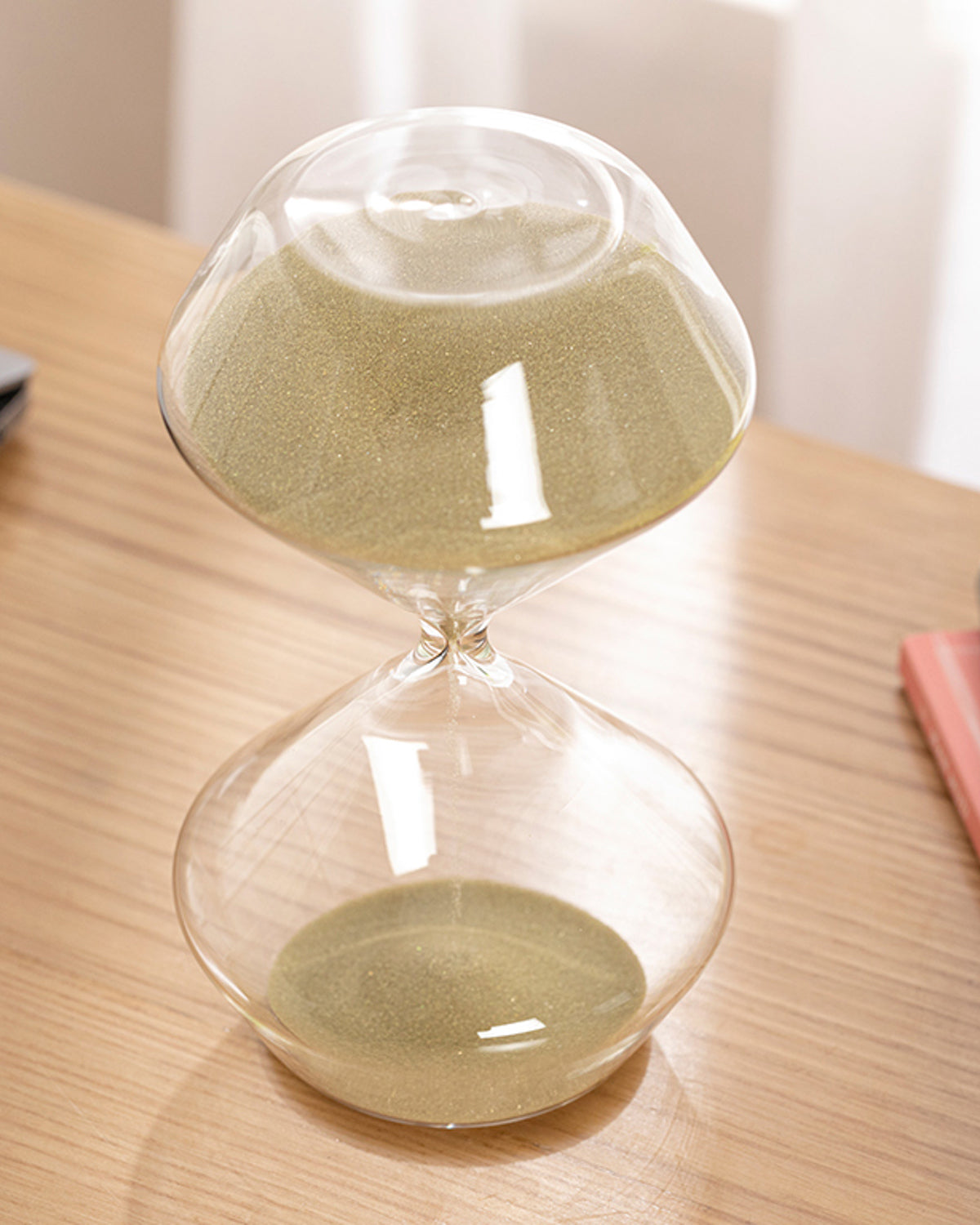 Fancy Glass 30 Min Hourglass 9.5x9.5x17.5 cm Gold (view 2)