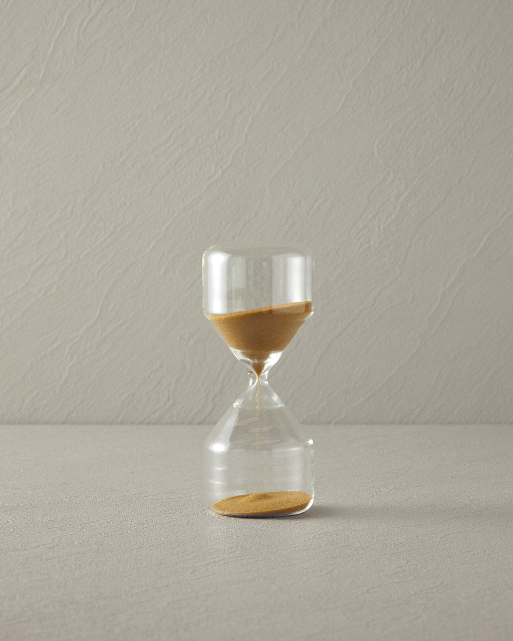 Natural Glass 15 Min Hourglass 7x7x17 cm Brown