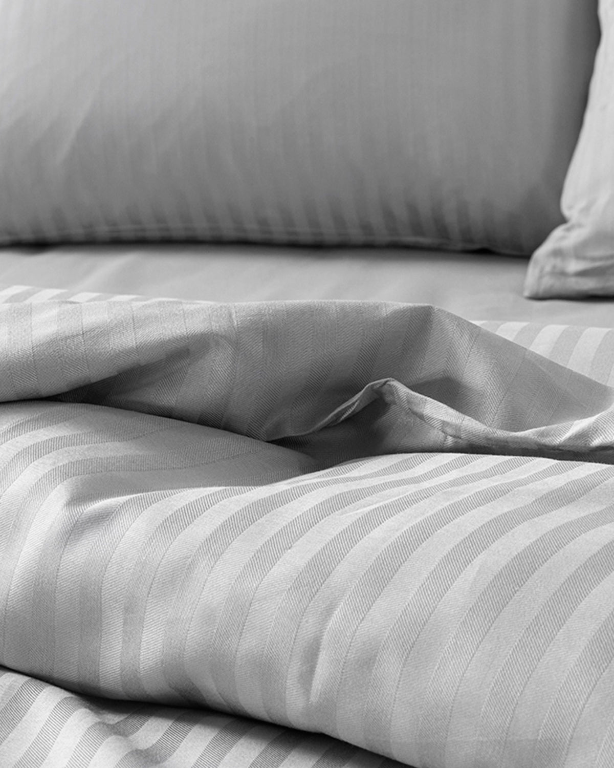 Crystal Silky Twill Super King Duvet Cover Set 260x220 cm (view 3)