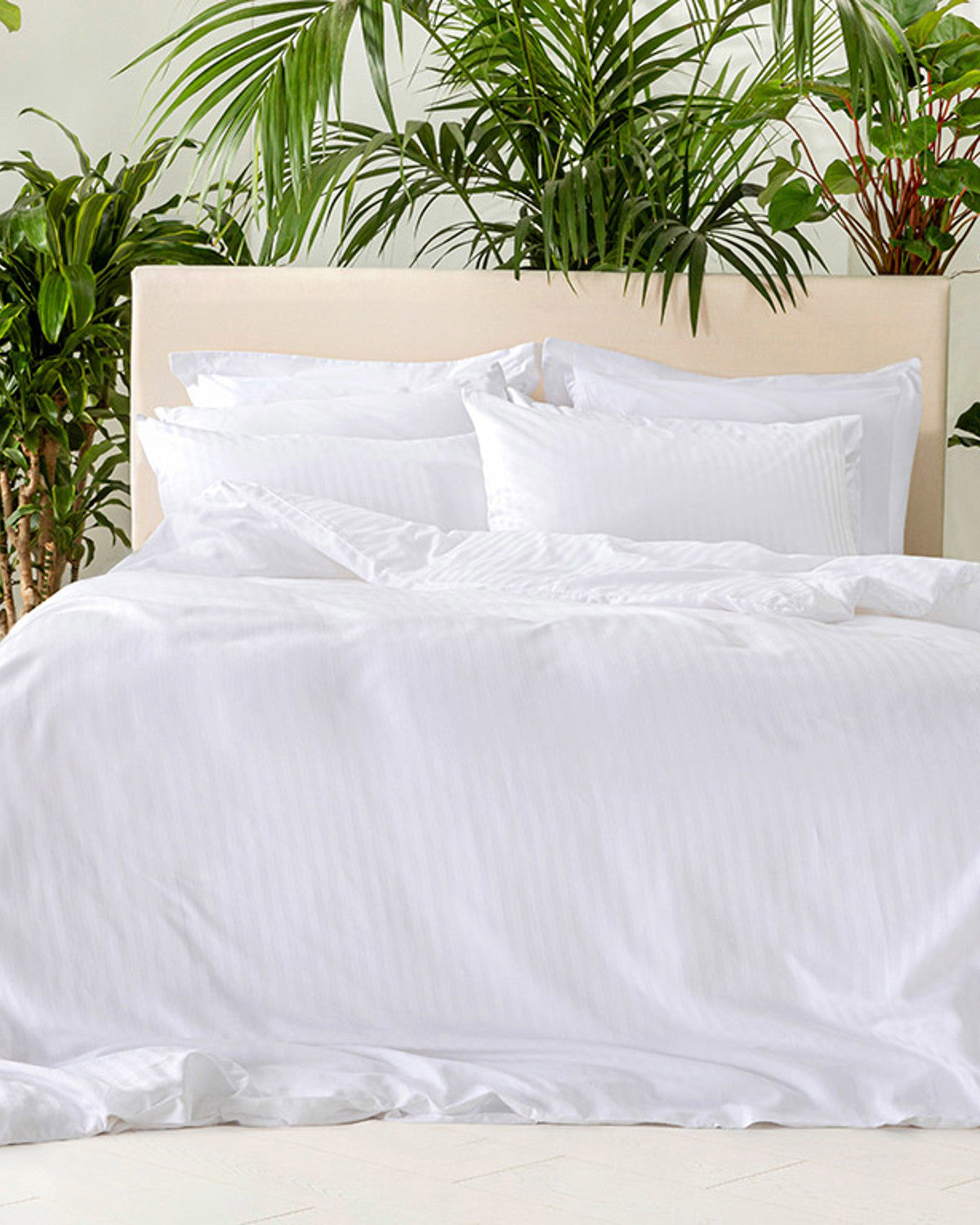Crystal Silky Twill Super King Duvet Cover Set 260x220 cm (view 4)
