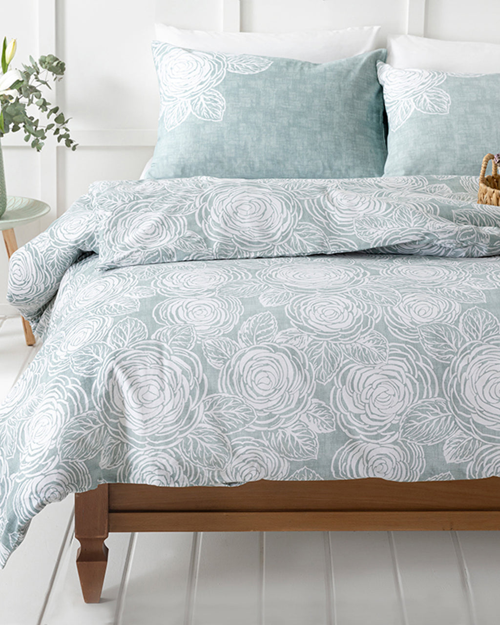 Shabby Rose Crêpe Duvet Cover Set Celadon - Single 160x220 cm