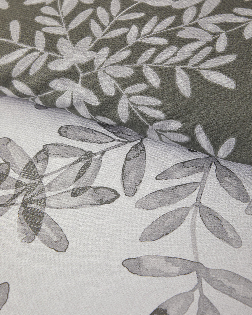 Olive Twig Crêpe Duvet Cover Set Olive Green (view 3)