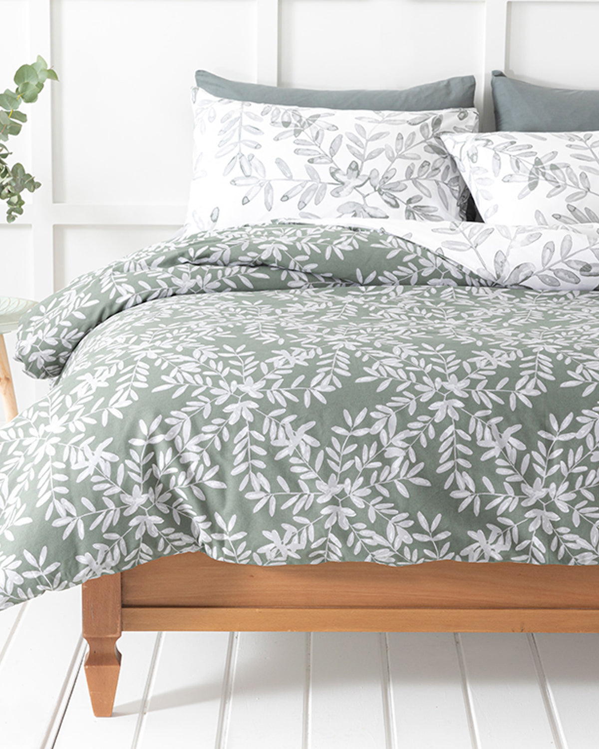 Olive Twig Crêpe Duvet Cover Set Olive Green (view 10)