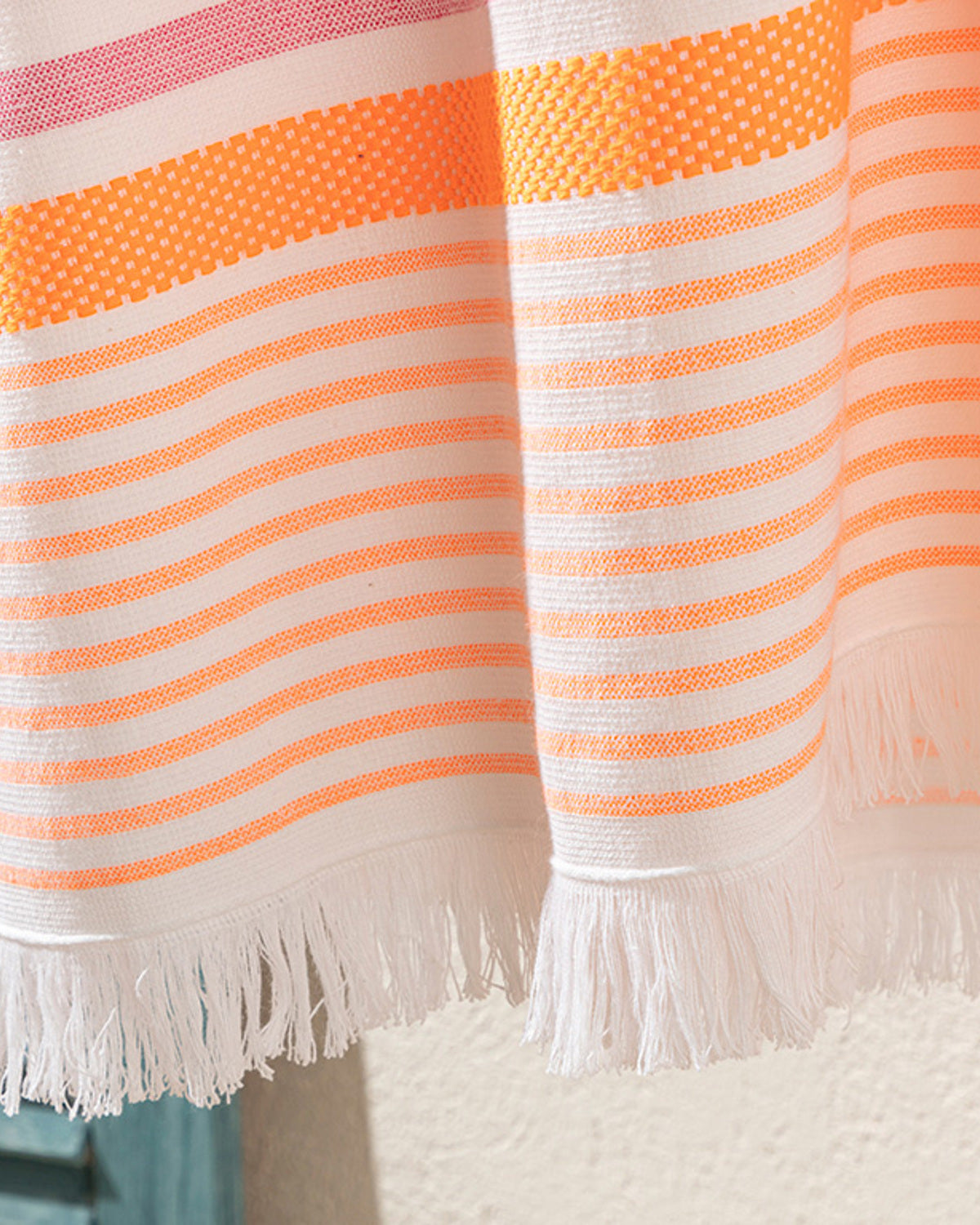 Neon Stripe Striped Beach Towel 70x150 cm Pink - Orange (view 2)