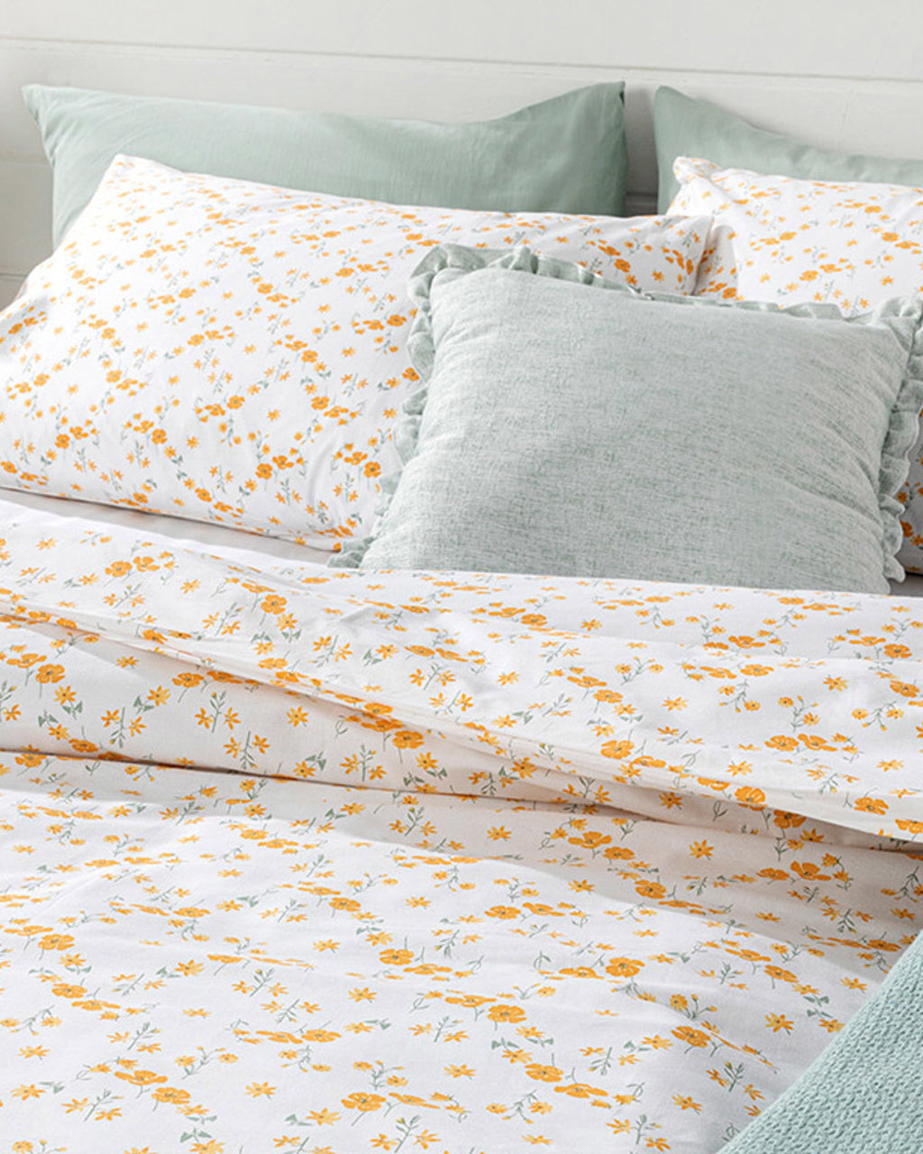 Summer Blossom Cotton Double Size Duvet Cover Set 200x220 cm Yellow (view 2)
