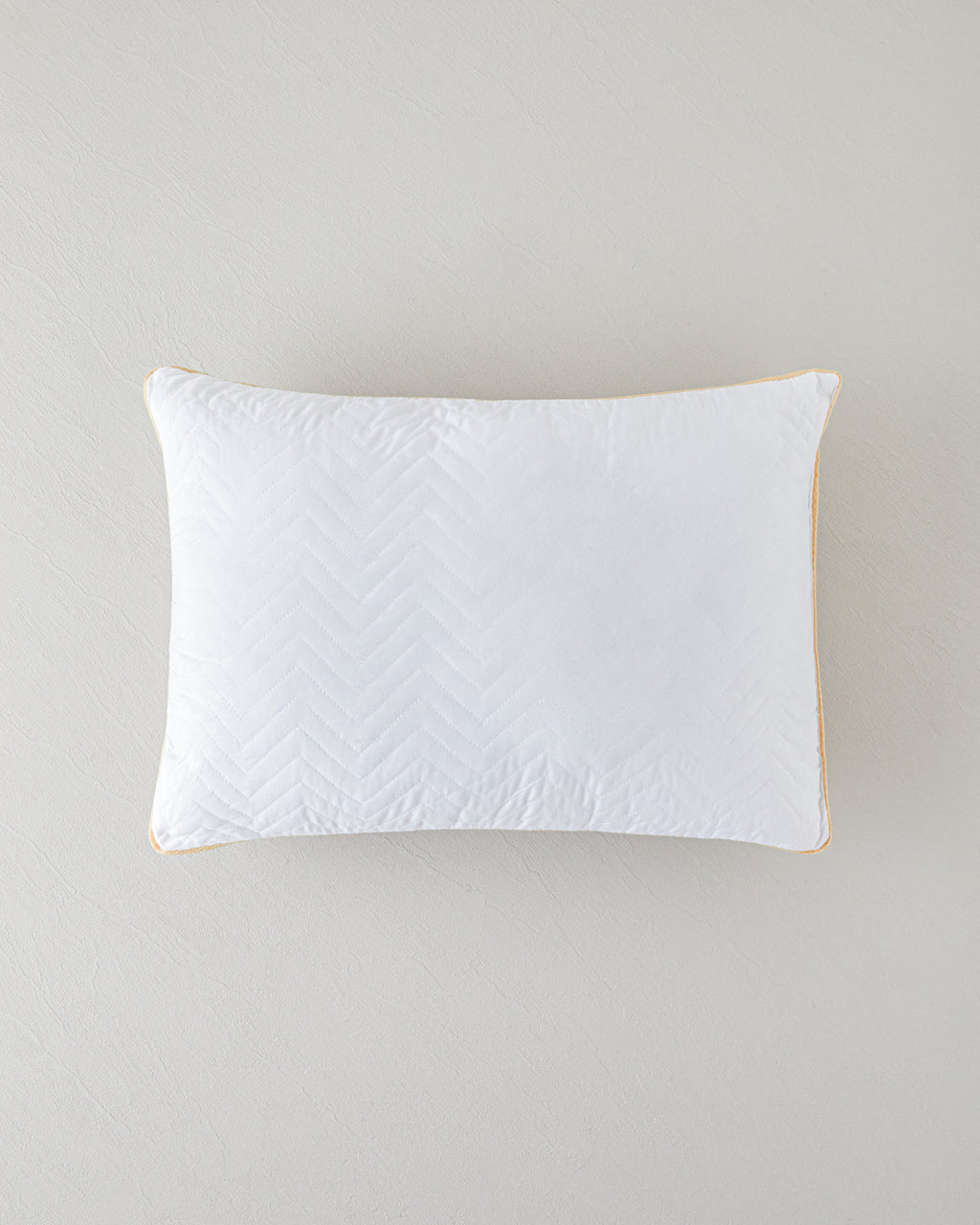 Air Plus Microfiber Pillow 50x70 cm White-Gold