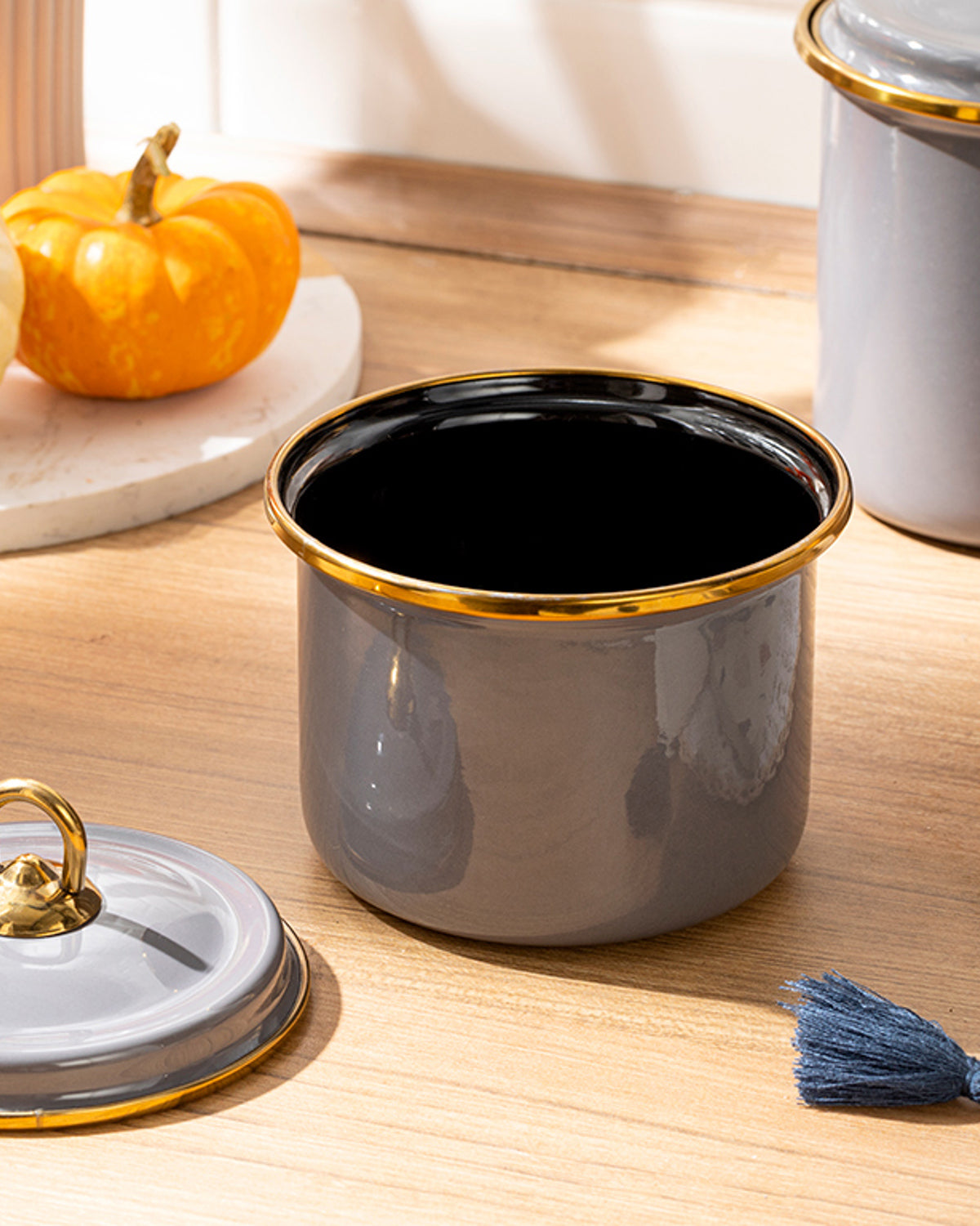 Perro Enamel with Cover Spice Rack 0.75 Liter Gray (view 2)