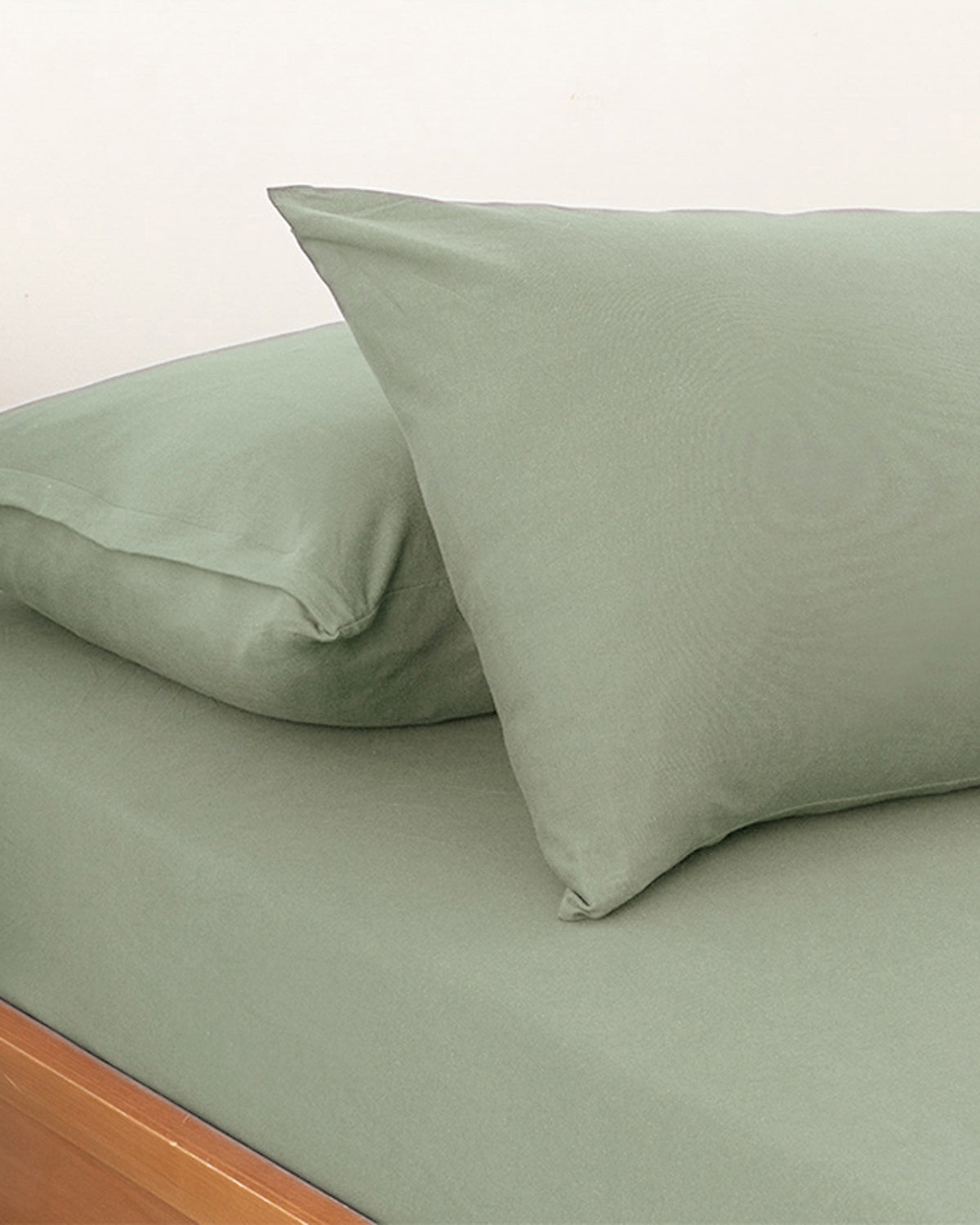 Plain Combed Cotton Single Size Fitted Sheet Set 100x200 cm Green Almond (view 4)
