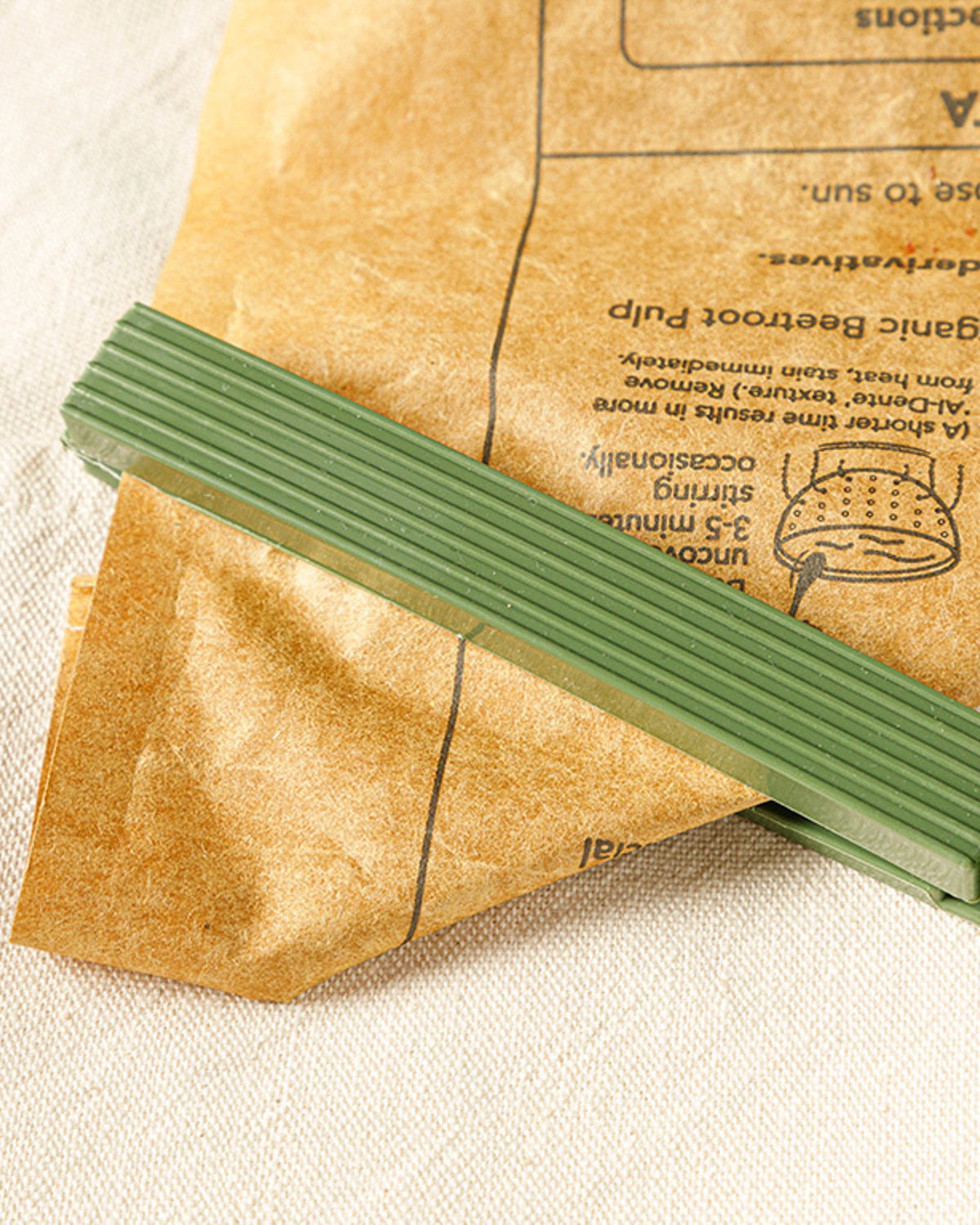 Trendy Plastic 4 Pieces Bag Clip - Orange (view 2)