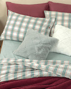 Cozy Plaid Winter Soft Super King Duvet Cover Set Green (view 3)