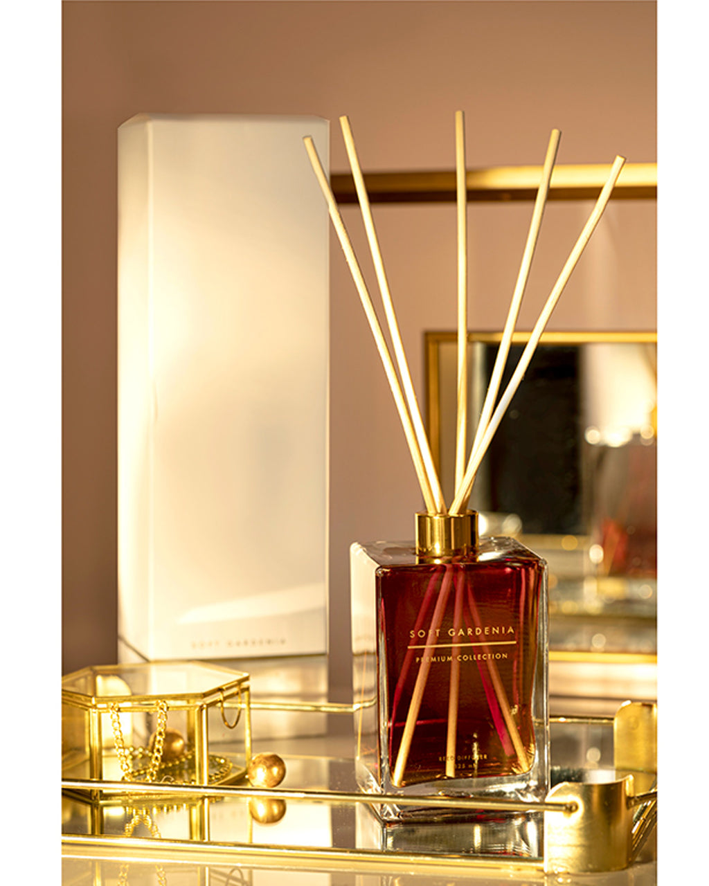 Soft Gardenia Reed Diffuser Gold - 250 ml (view 2)