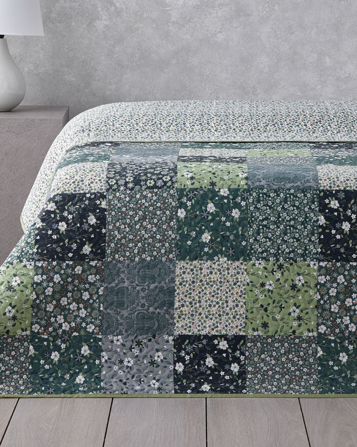 Flower Patch Multi-Purpose Cover Green (view 3)