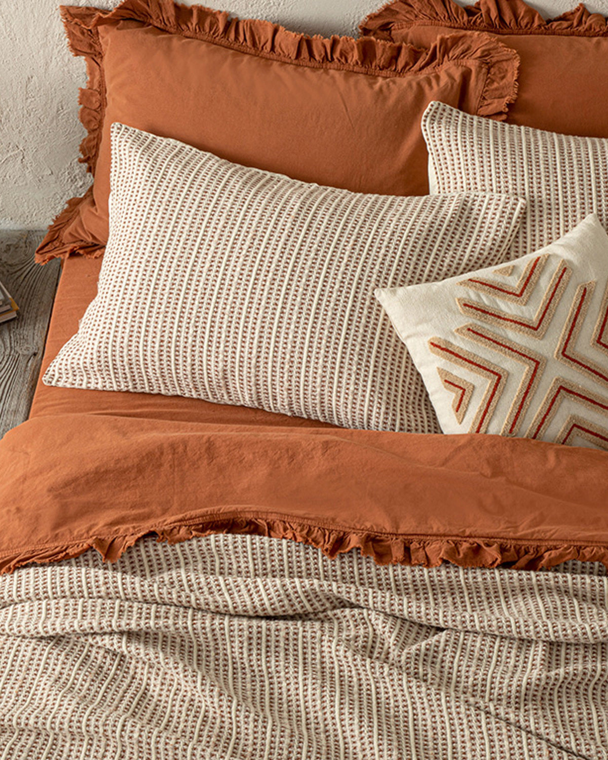 Azure Waffle Jacquard Single Size Bed Spread Set 160x240 cm - Beige (view 2)