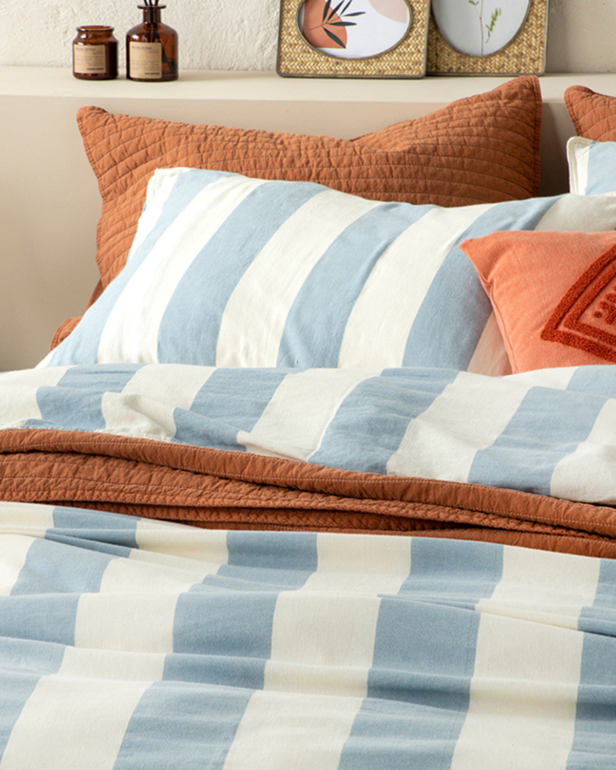 Liberty Bloom Cotton Double Size Duvet Cover Set 200x220 cm Cinnamon (view 3)
