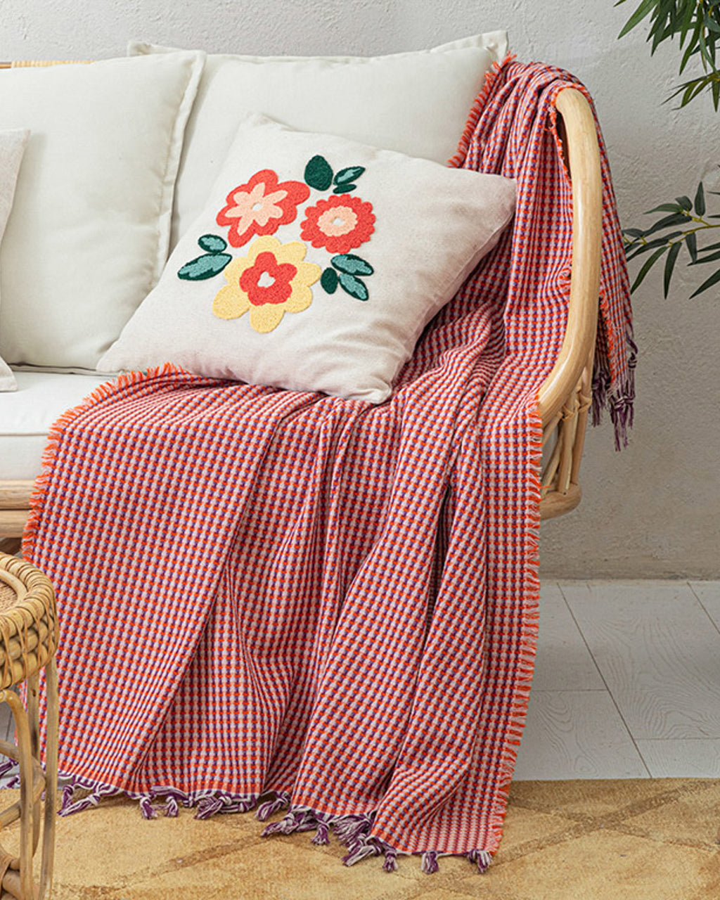 Caline Acrylic Sofa Throw 130x160 cm Pink - Orange