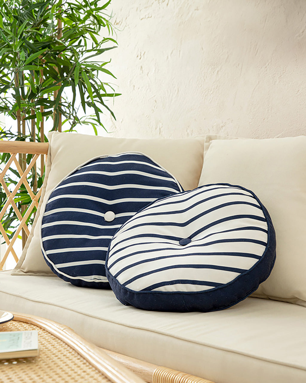 Sea Decorative Cushion 40 cm White - Indigo (view 3)