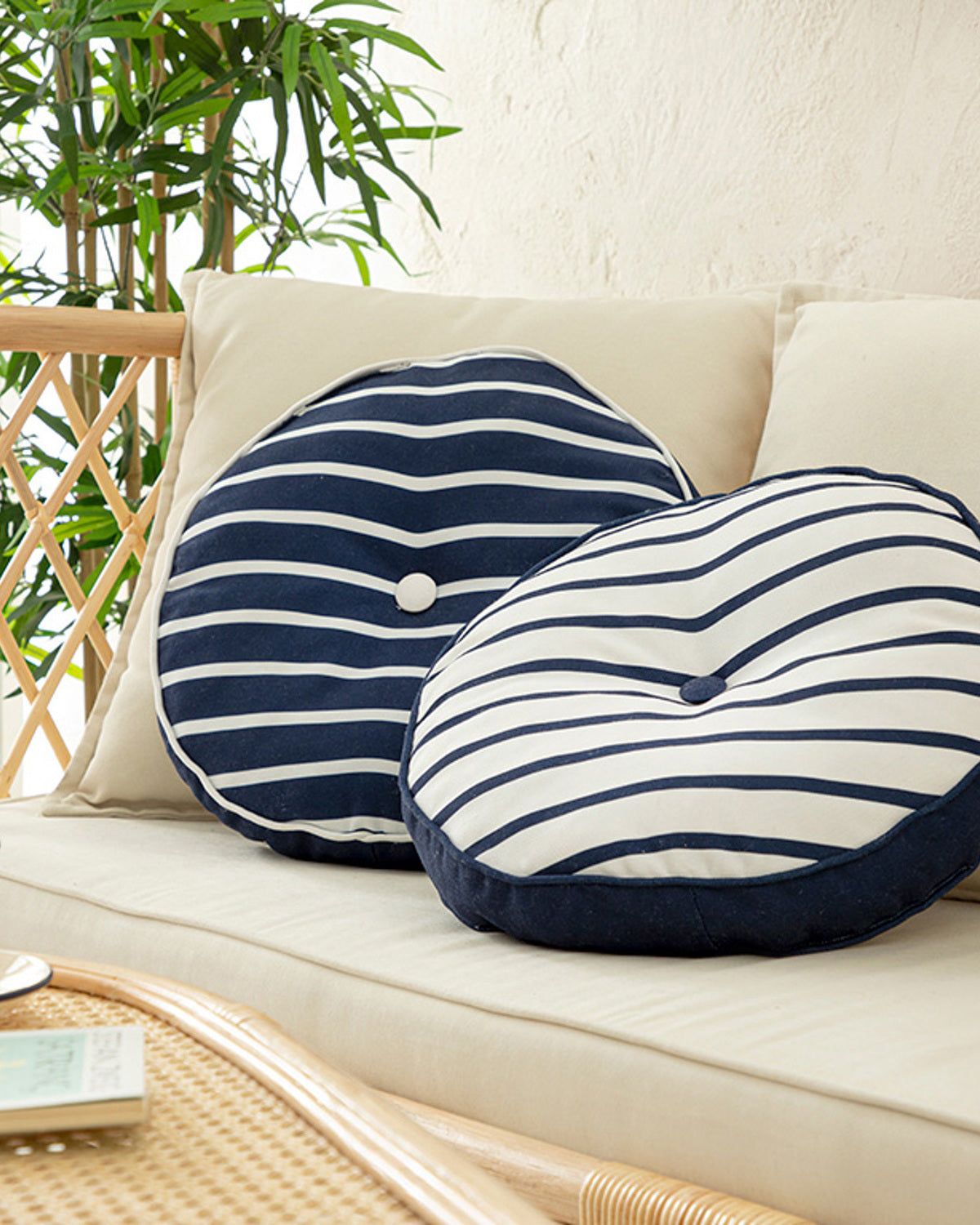Undersea Decorative Cushion 40 cm White - Indigo (view 3)