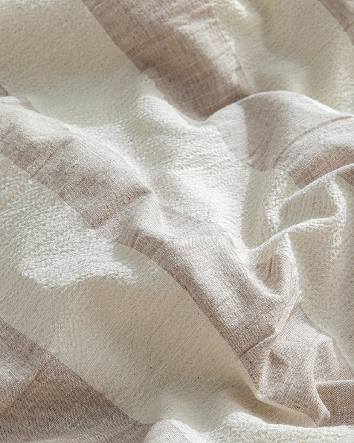 Billowy Emboss Double Size Duvet Cover Set 200x220 cm Beige (view 3)