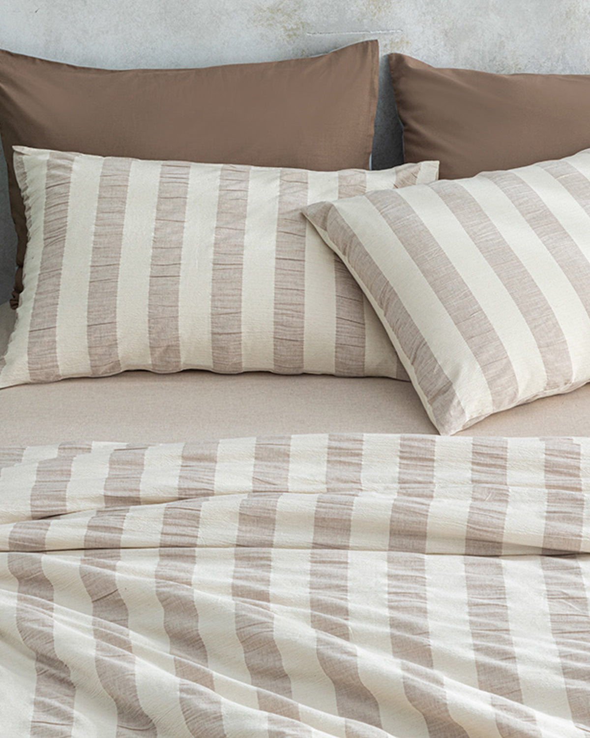 Billowy Emboss Double Size Duvet Cover Set 200x220 cm Beige (view 4)