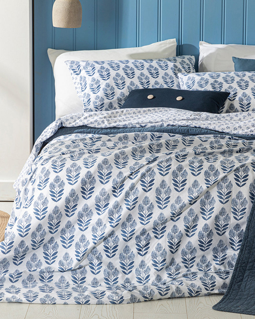 Eternal Harmony Cotton King Size Duvet Cover Set 240x220 cm Indigo