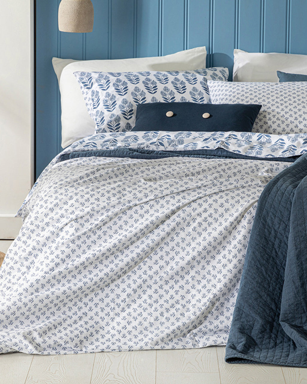 Eternal Harmony Cotton King Size Duvet Cover Set 240x220 cm Indigo (view 2)