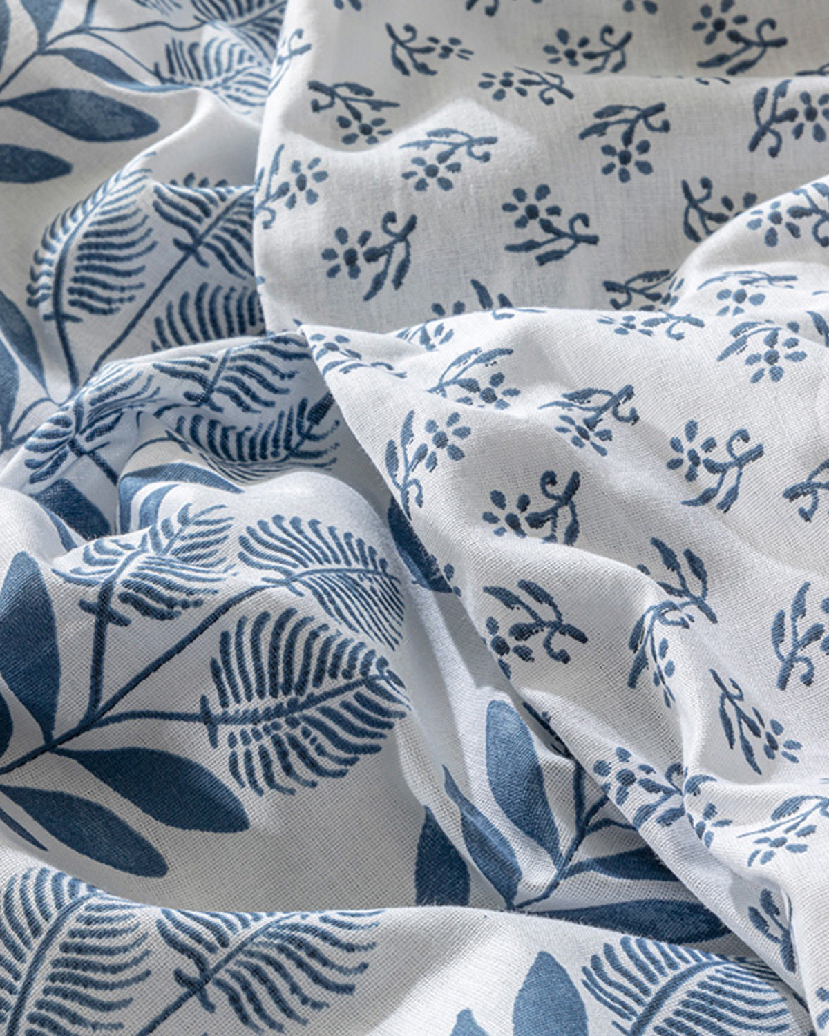Eternal Harmony Cotton King Size Duvet Cover Set 240x220 cm Indigo (view 4)
