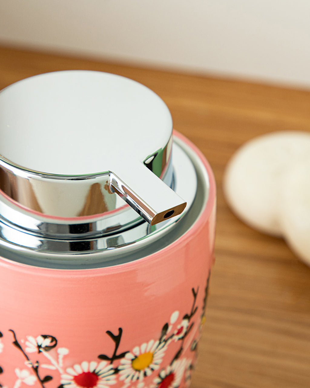 Flowery Bathroom Soap Dispenser 8.5x8.5x13 cm Pink (view 2)