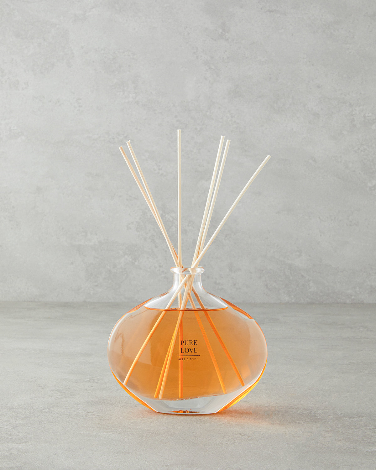 Pure Love Reed Diffuser 200 ml White (view 2)
