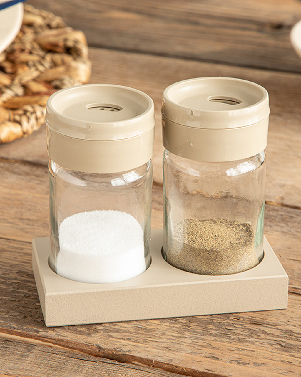 Greta Glass 2 pcs Salt and Pepper Shaker 105 ml (view 3)