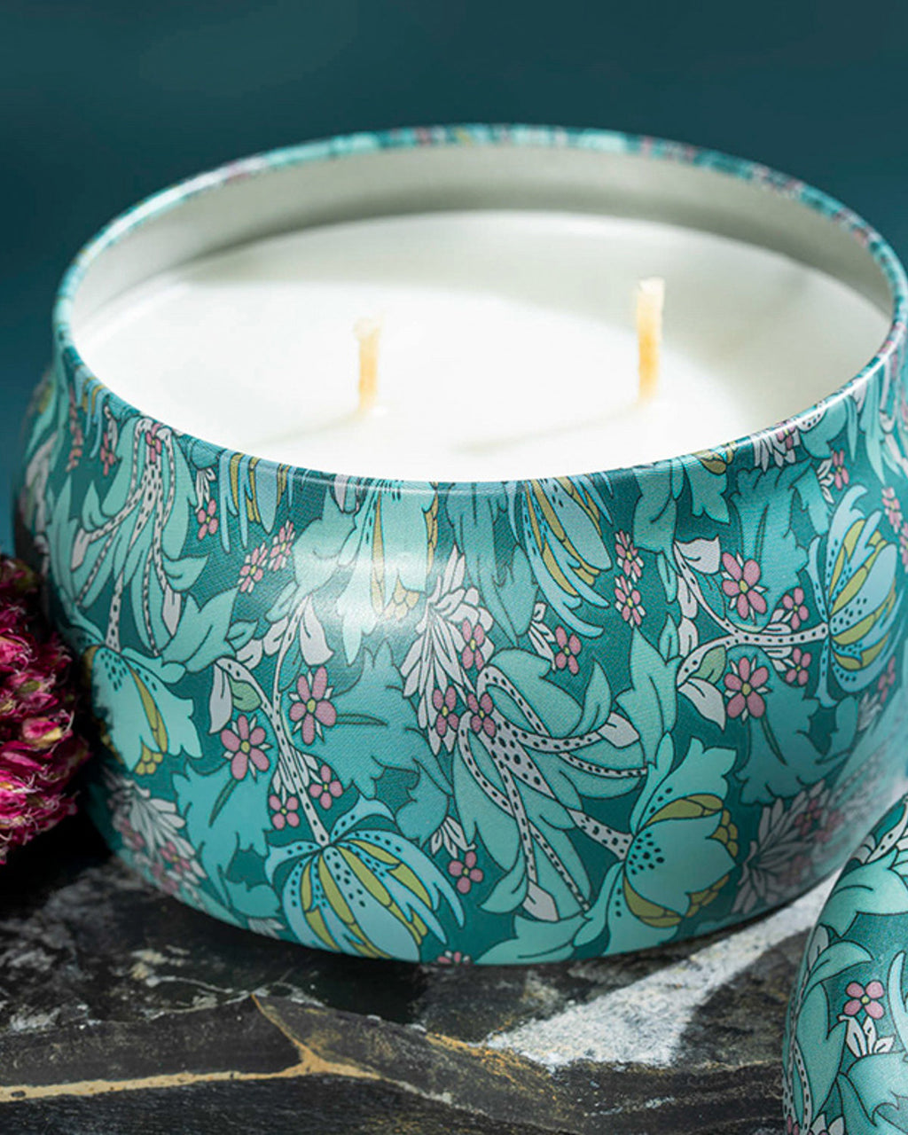 Green Meadow Scented Candle 227 g Green